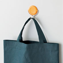 Tải hình ảnh vào trình xem thư viện, GREEN CROSS Móc từ mạnh (Loại móc di động) MG-757W 60×70mm màu trắng Tải trọng 7kg 313017 CHỮ THẬP XANH