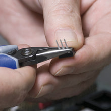 โหลดรูปภาพลงในโปรแกรมดูแกลเลอรี KNIPEX คีมความแม่นยํา ESD ครึ่งรอบ 135 มม. 3422-130ESD KNIPEX