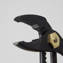 Tải hình ảnh vào trình xem thư viện, Kìm bơm nước FUJIYA (vàng đen, có lò xo, có driver)