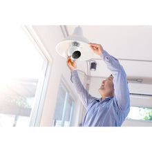 Tải hình ảnh vào trình xem thư viện, Camera an ninh theo dõi tự động loại ổ cắm AMARYLLO Zeus