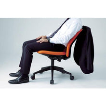 โหลดรูปภาพลงในโปรแกรมดูแกลเลอรี เก้าอี้หมุนพร้อมไม้แขวน Chitose (โยกฟรี) สีกรมท่า