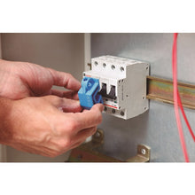 โหลดรูปภาพลงในโปรแกรมดูแกลเลอรี Ifam Universal Lockout Key Circuit Breaker ขนาดเล็ก 90600 IFAM
