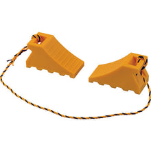 โหลดรูปภาพลงในโปรแกรมดูแกลเลอรี GREEN CROSS ตัวกั้นยาง (ตัวกั้นล้อ) สําหรับรถยนต์ขนาดใหญ่ (รถไม่เกิน 10 ตัน) ตัวกั้นยางสีเหลือง 5Y 2 ชิ้น (เชือกลายเสือ 1.2 ม.) เรซิ่น 120005 GREEN CROSS
