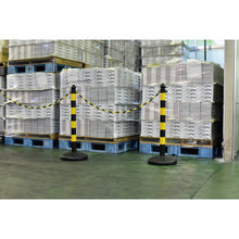 Tải hình ảnh vào trình xem thư viện, GREEN CROSS Xích đứng Cực: Màu vàng Phản chiếu / Đen Cơ sở: Đen PSW-HTR Chiều cao: 985mm Loại cơ sở phun nước Polyetylen 141021 CHỮ THẬP XANH
