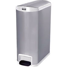 โหลดรูปภาพลงในโปรแกรมดูแกลเลอรี Rubbermaid [ขายหมดแล้ว] Slim Gym Step-On Container End Step สแตนเลส 1901998 Rubbermaid
