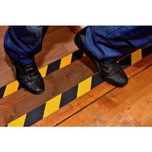 画像をギャラリービューアに読み込む, ＨＥＳＫＩＮＳ　アンチスリップテープ　Ｓａｆｅｔｙ　Ｇｒｉｐ　５０×１８．３ｍ　黒　  3401005000060NUA  HESKINS
