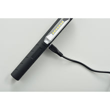 โหลดรูปภาพลงในโปรแกรมดูแกลเลอรี GREEN CROSS LED Pocket tlight (แบตเตอรี่แบบชาร์จไฟได้ USB ในตัว) สีดํา JPL-5693BK ความยาวโดยรวม 170× กว้าง 21×ลึก 25 มม. 353018 กากบาทสีเขียว
