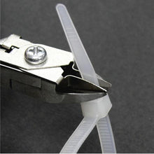 Load image into gallery viewer, FUJIYA arrow catch nippers (with spring)

