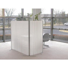 โหลดรูปภาพลงในโปรแกรมดูแกลเลอรี TRUSCO Telescopic Cross Partition กว้าง 462 มม. - 1800 มม. x สูง 1529 มม. สีขาว
