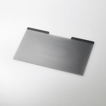 โหลดรูปภาพลงในโปรแกรมดูแกลเลอรี ตัวกรองป้องกันการแอบมอง ELECOM (ชนิดแม่เหล็กถอดได้)
