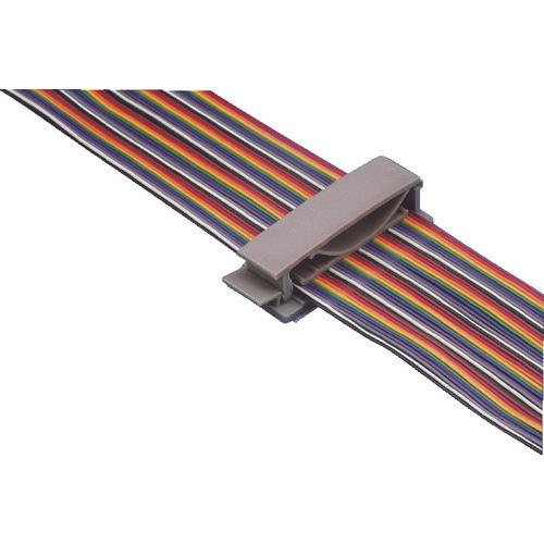 パンドウイット　フラットケーブル固定具　Ｍ３ネジ止め　テレホングレー（１００個）