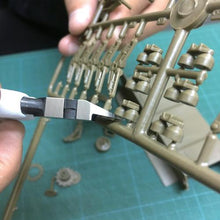 Tải hình ảnh vào trình xem thư viện, Kềm nhựa lưỡi mỏng FUJIYA 125mm
