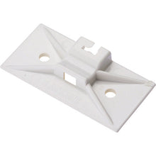 โหลดรูปภาพลงในโปรแกรมดูแกลเลอรี เข็มขัดรัดสายไฟ ชนิดฐานยึด PANDUIT สีขาว 100 ชิ้น
