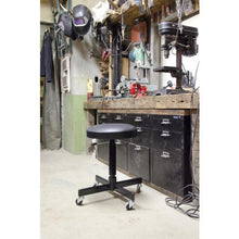 โหลดรูปภาพลงในโปรแกรมดูแกลเลอรี TRUSCO เก้าอี้ทำงาน ชนิดแก๊ส Φ376XH470-640
